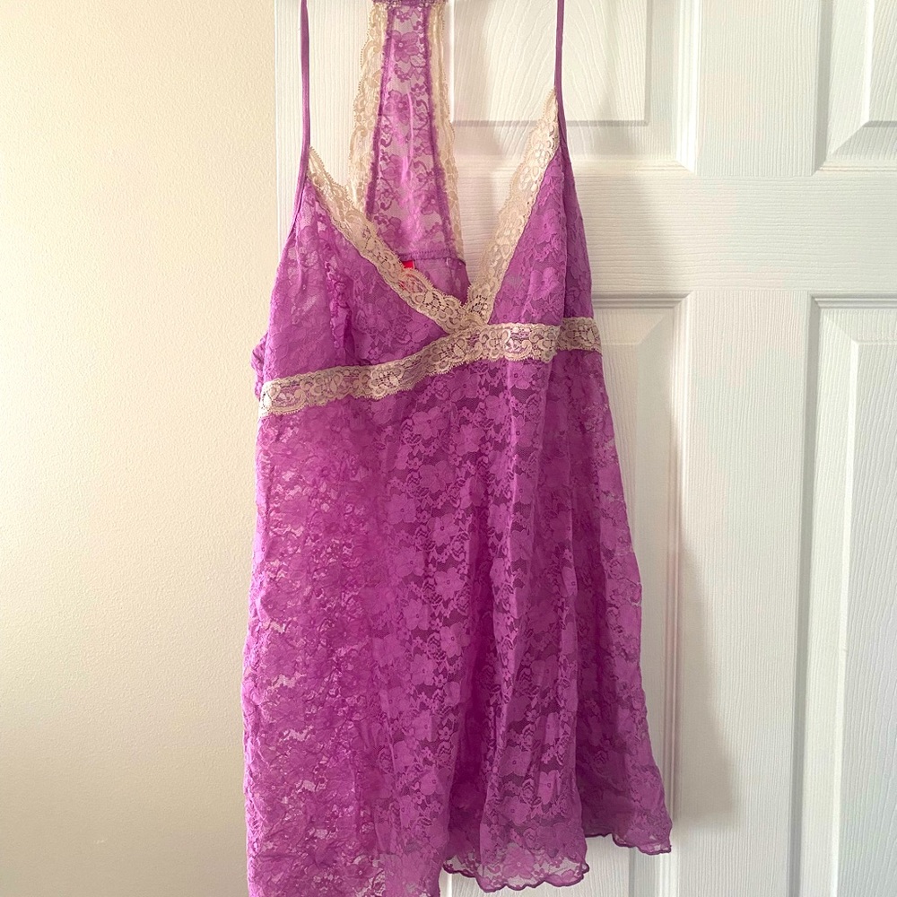 Lace chemise